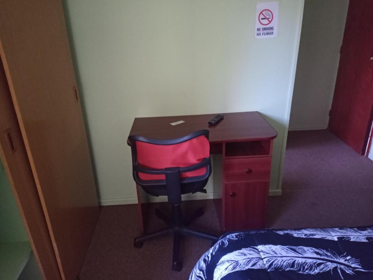Hostal El Toque De Pilar Punta Arenas Bagian luar foto