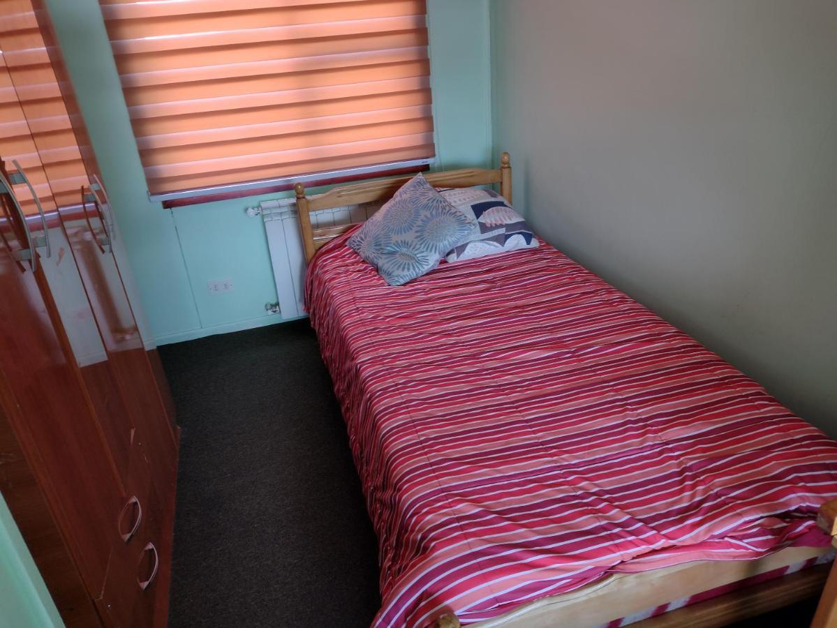 Hostal El Toque De Pilar Punta Arenas Bagian luar foto