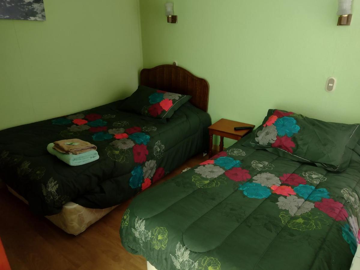 Hostal El Toque De Pilar Punta Arenas Bagian luar foto