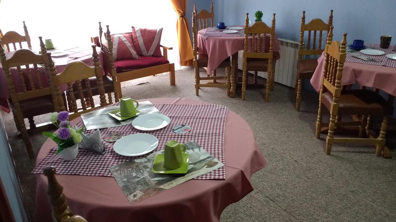 Hostal El Toque De Pilar Punta Arenas Bagian luar foto