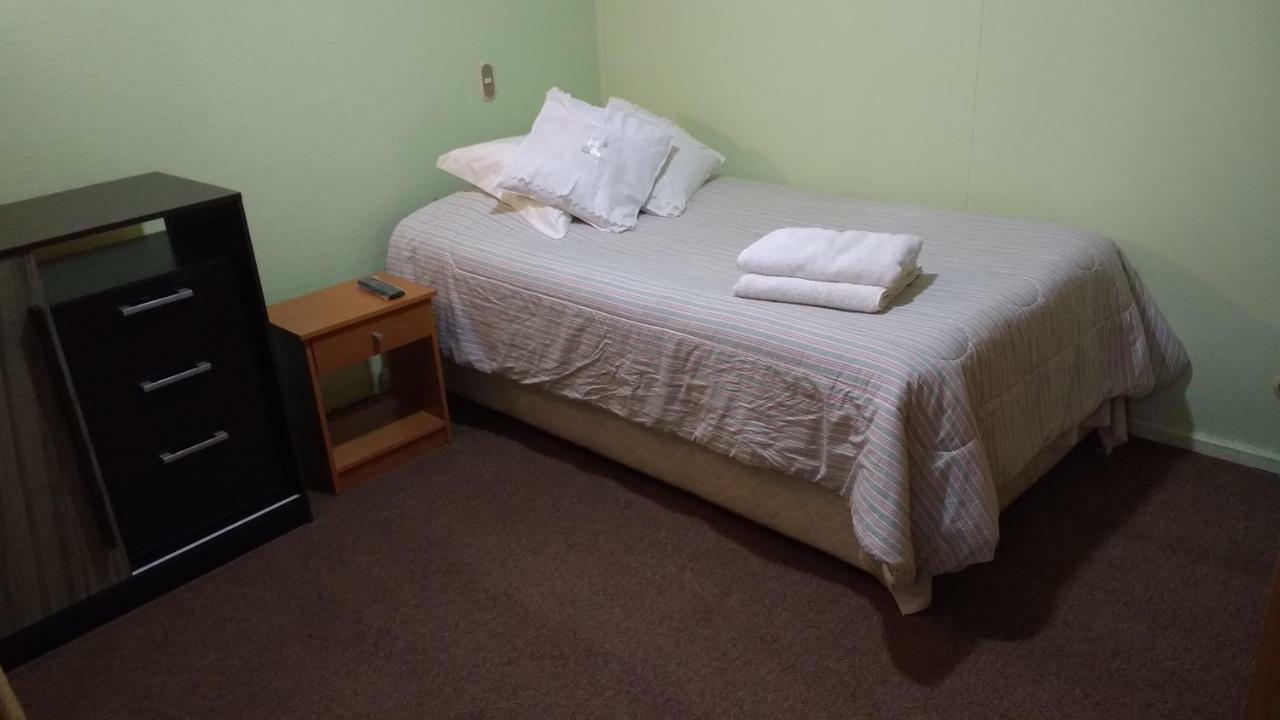 Hostal El Toque De Pilar Punta Arenas Bagian luar foto